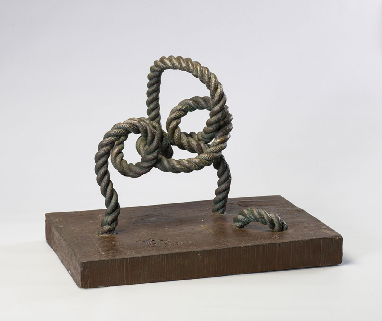 Memory of Tying the Rope Bronze 51x33x40cm