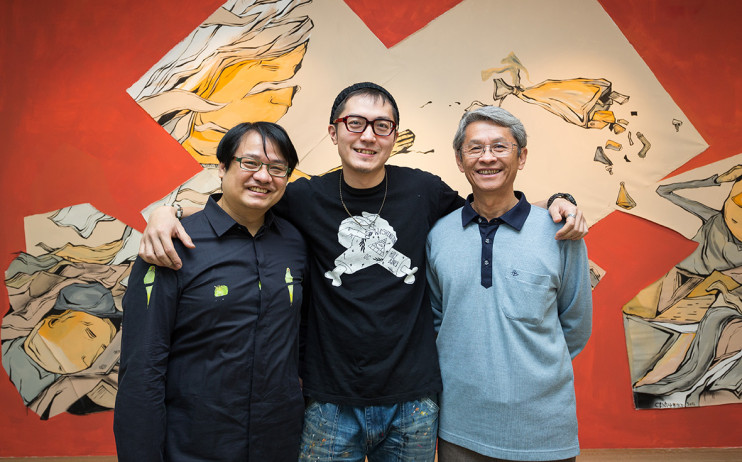 左起：尊彩藝術中心負責人余彥良、藝術家Candy Bird、陳澄波文化基金會董事長陳立栢
